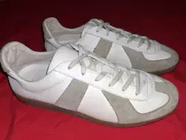 Sepatu casual musinsa standar