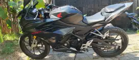 Cbr 150r plat EB