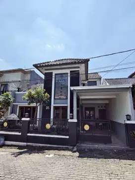 Rumah Luas & Aman (One-Gate), Akses Jalan Besar & Tol. Bisa nego!