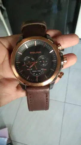 Jam tangan POLICE