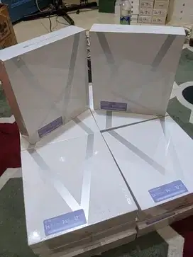 Tecno v flip phantom baru