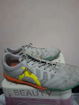 Sepatu ortusight uk 43