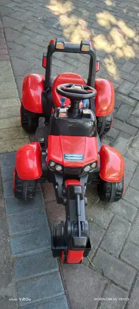 MOBIL AKI TRAKTOR ATAU EKSKAVATOR MINI
