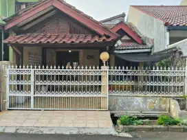 DIJUAL RUMAH DI DALAM PERUMAHAN DEKAT TOLL CISALAK