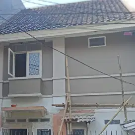 Disewa rumah minimal 2 tahun kamar banyak di taman palem lestari