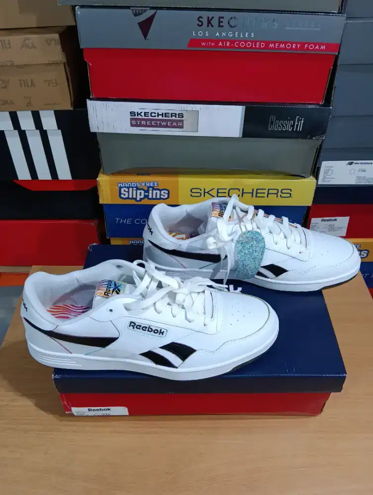 Sepatu Reebok Court Advance