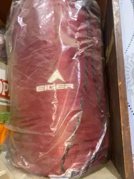 Dijual sleeping bag merek Eiger belum sama sekali di gunakan