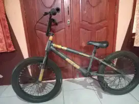 sepeda pheonix ukuran 20