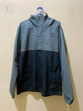 Jaket outdoor eiger