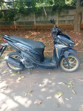 Honda Vario 125 CBS ISS 2022 foto supergres pajak panjang mesin alus