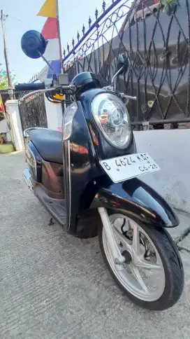 Bismillah jual honda scoopy thn 2016