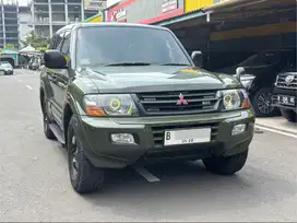 BARANG ANTIK DI HARI KEMERDEKAAN!!! Pajero 3.2 DI-D AT Hijau 2001