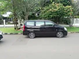 Nissan Serena 2010 Bensin