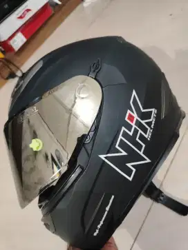 Helm full face second seperti baru
