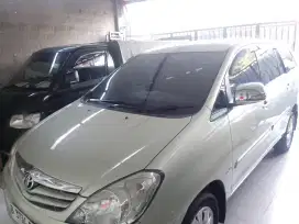 Innova disel matic 2010