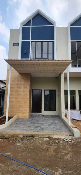 RUMAH MODERN 2 LANTAI DEKAT STASIUN SUDIMARA