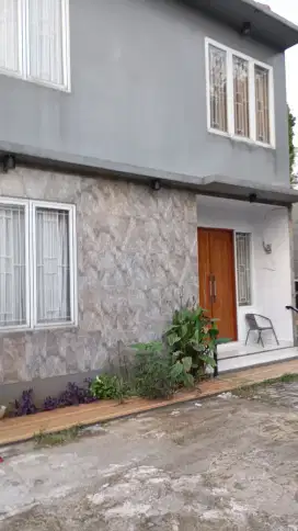 Disewakan Rumah baru & 1 kamar kost