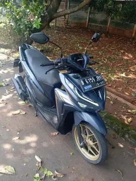 Honda Vario 125 cbs iss 2022 fulori like new pajak panjang d graha