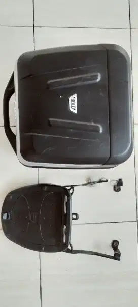 Box givi plus braket vario125