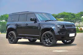 Land Rover Defender 2022/2023 SE 110 Range Rover P300 ATPM