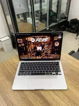 Macbook Air M2 2022 Ram 16/512