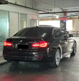 MURAH. BMW 320i F30 LCi Sport 2017 m 2016