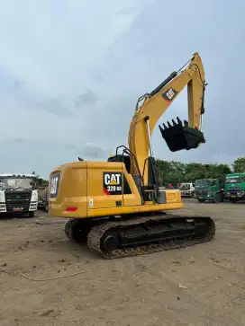 Excavator bekas CAT - 320GC