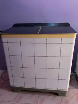 Mesin cuci 2 tabung 11 kilo merk denpo