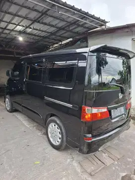 Daihatsu Luxio 2010 Bensin