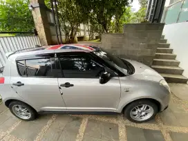SUZUKI SWIFT 2009
