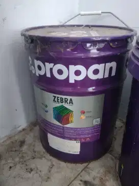CAT MERK PROPAN ZEBRA WARNA PUTIH