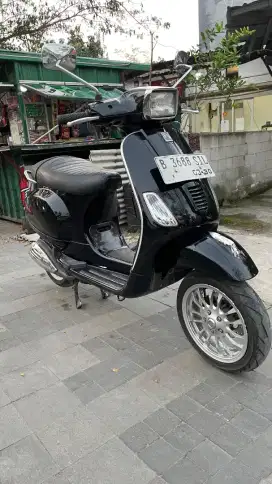 Jual cepat vespa S 2012 150 ss sudah up ring 12