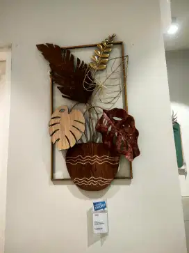 HIASAN DINDING DEDAUNAN