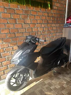 VARIO 2022, Low KM