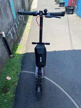 Skuter Listrik Xiaomi Scooter Mijia 365 Pro