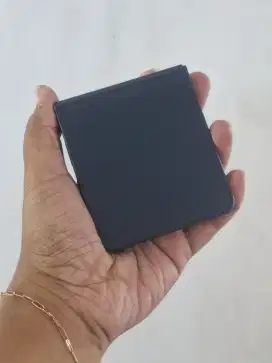 Samsung Galaxy Zflip 7 [12/256]