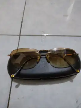 Kaca mata Aigner