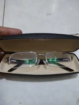 Kaca mata Cartier