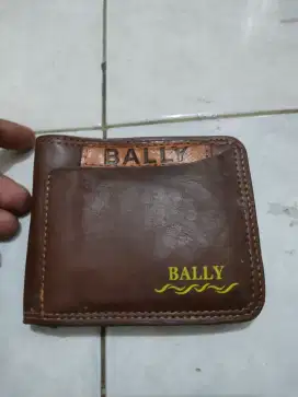 Dompet kulit Bally