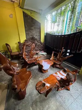 Dijual 1 Set Kursi akar/tangkal jati