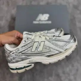 New Balance 1906 Original