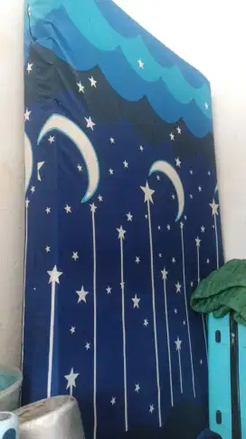 spring bed ukuran sedang bisa berdua