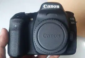 Canon eos 80d Body only