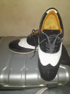 Sepatu Kulit Pria