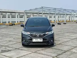 DP 15JT SAJA HONDA JAZZ RS AT MATIC AUTOMATIC 2018 HITAM SIAP PAKAI