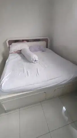 Jual cepat kamar set rangka jati