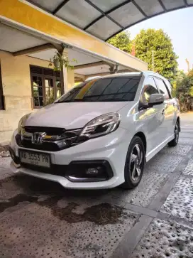 Honda Mobilio RS