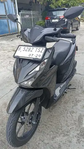 Honda beat deluxe LED tahun 2024. ( Km 6000 ).