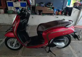 Scoopy stylish keyless