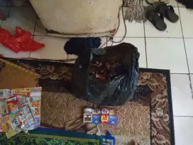 Bungkus rokok Magnum, GG filter, dan Djarum super